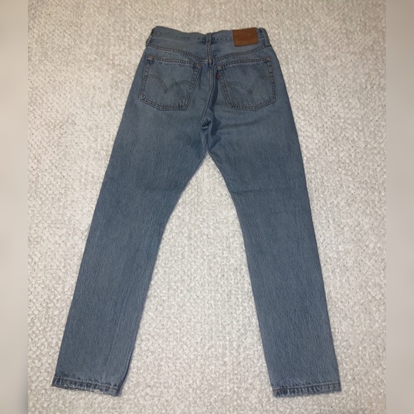 Levi’s 501s ripped jeans - Picture 2 of 5